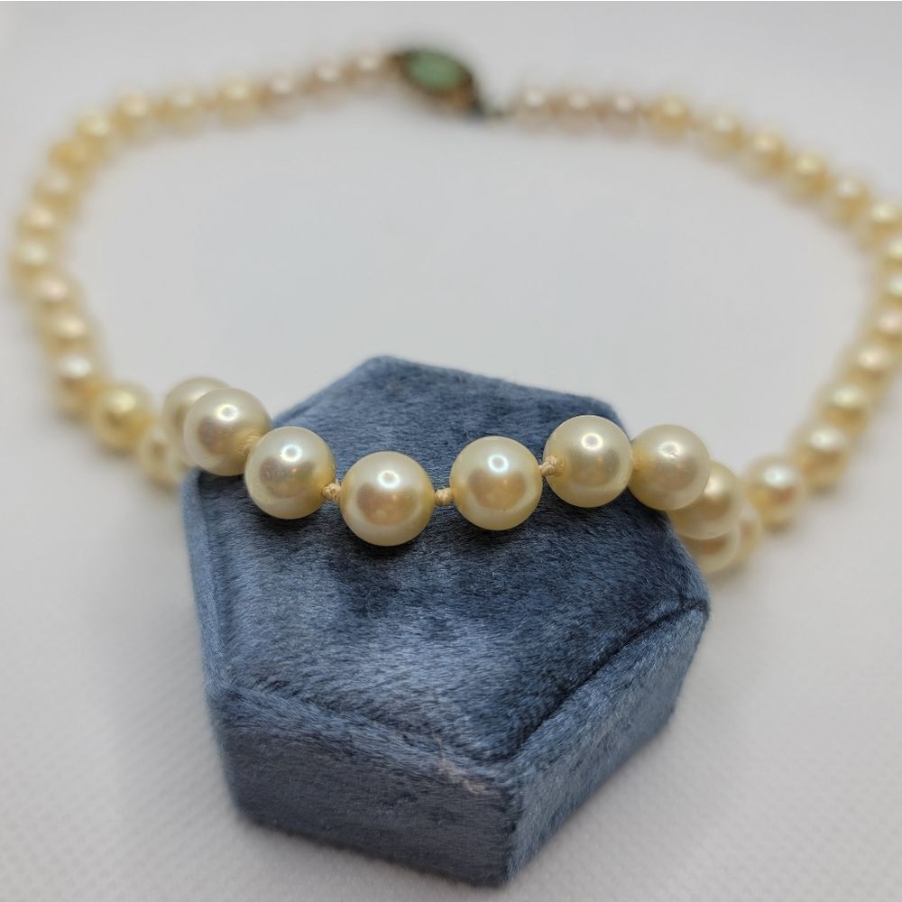 JOSEPH MAZER Vintage Faux Pearl Necklace - Picture 3 of 9